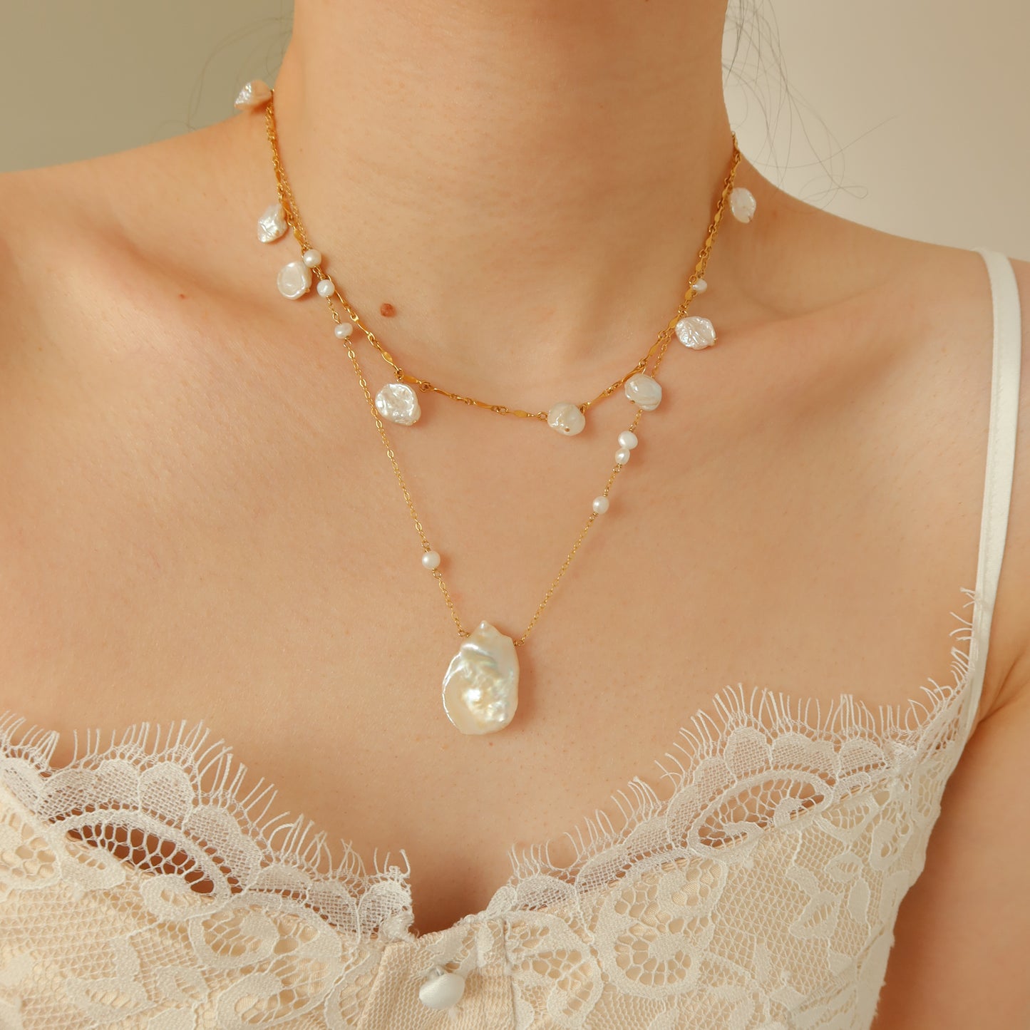 Mira Petal 珍珠项链