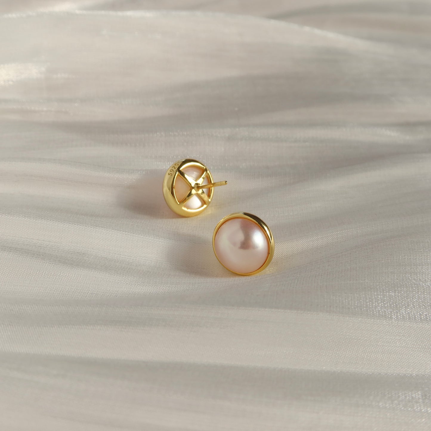 Mabe Pearl Studs