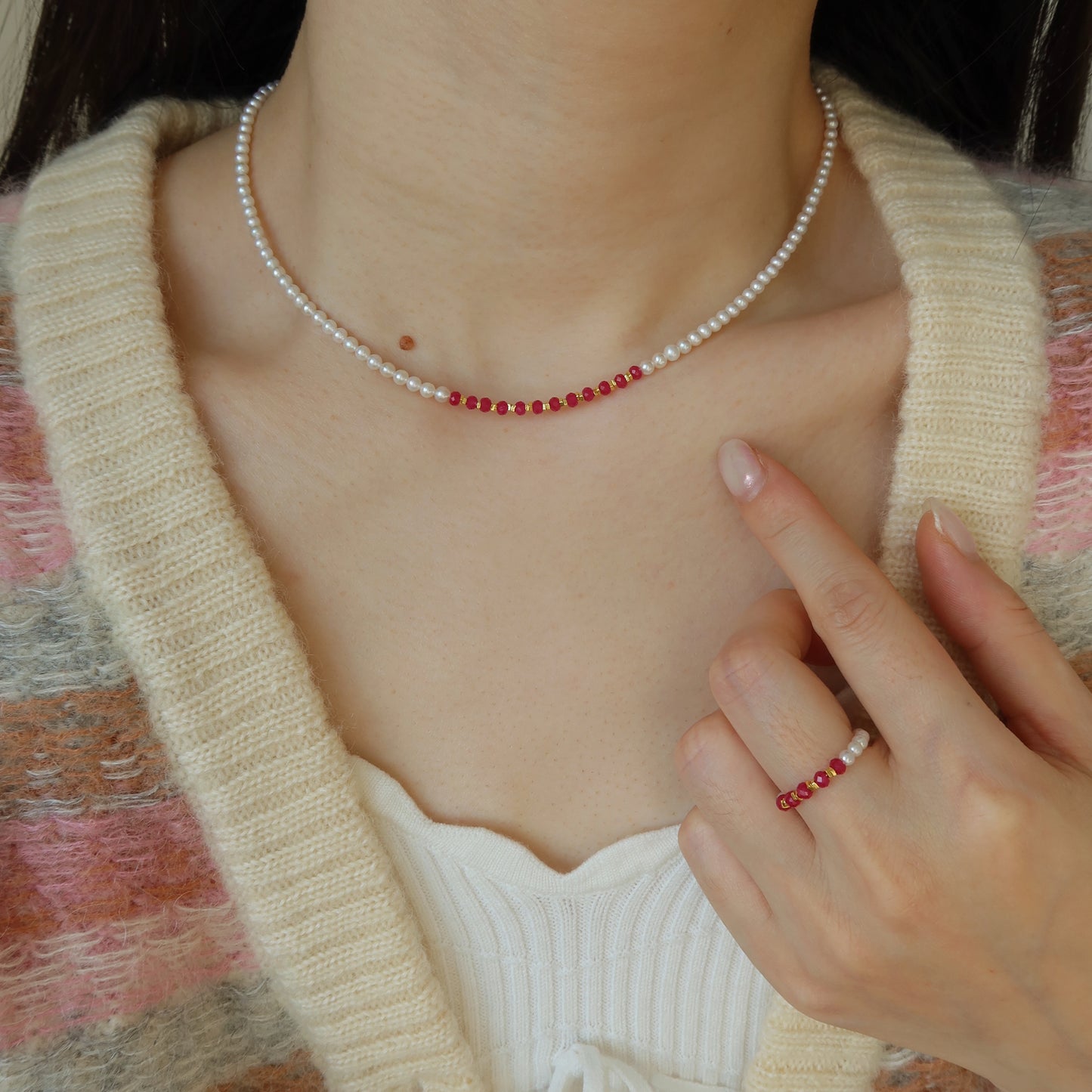 Sarina 红宝石和珍珠项链