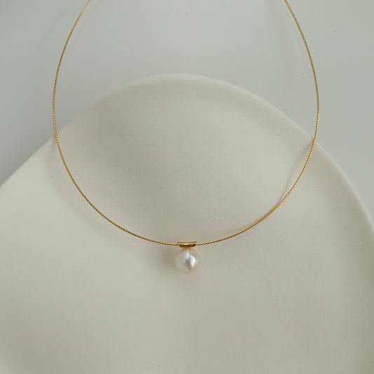 Luna Floating Pearl Collar