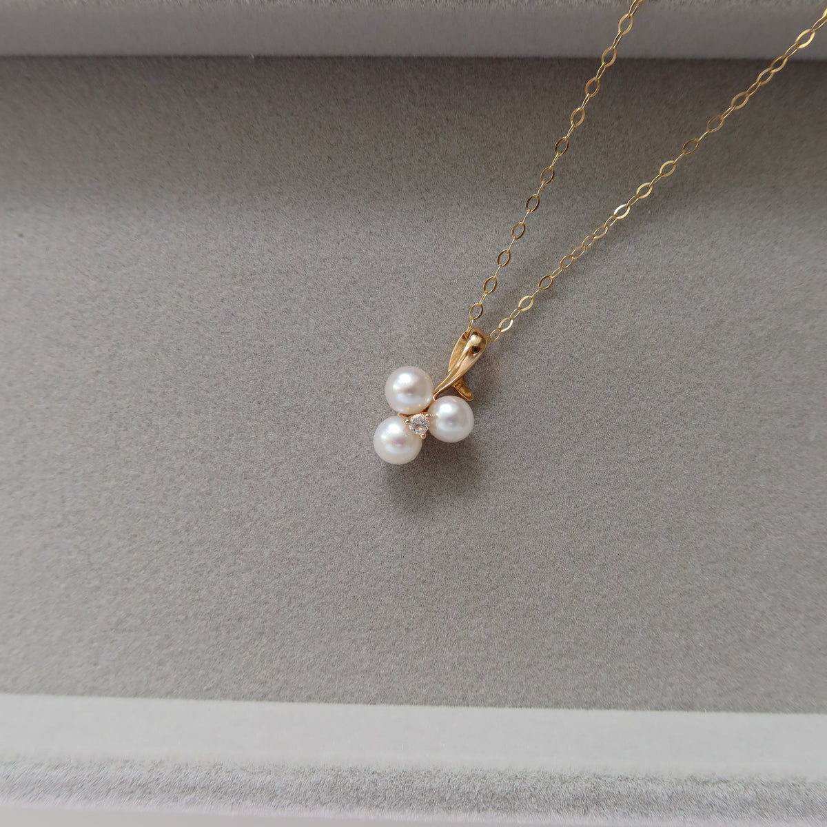 Triolet Pearl Pendant Necklace