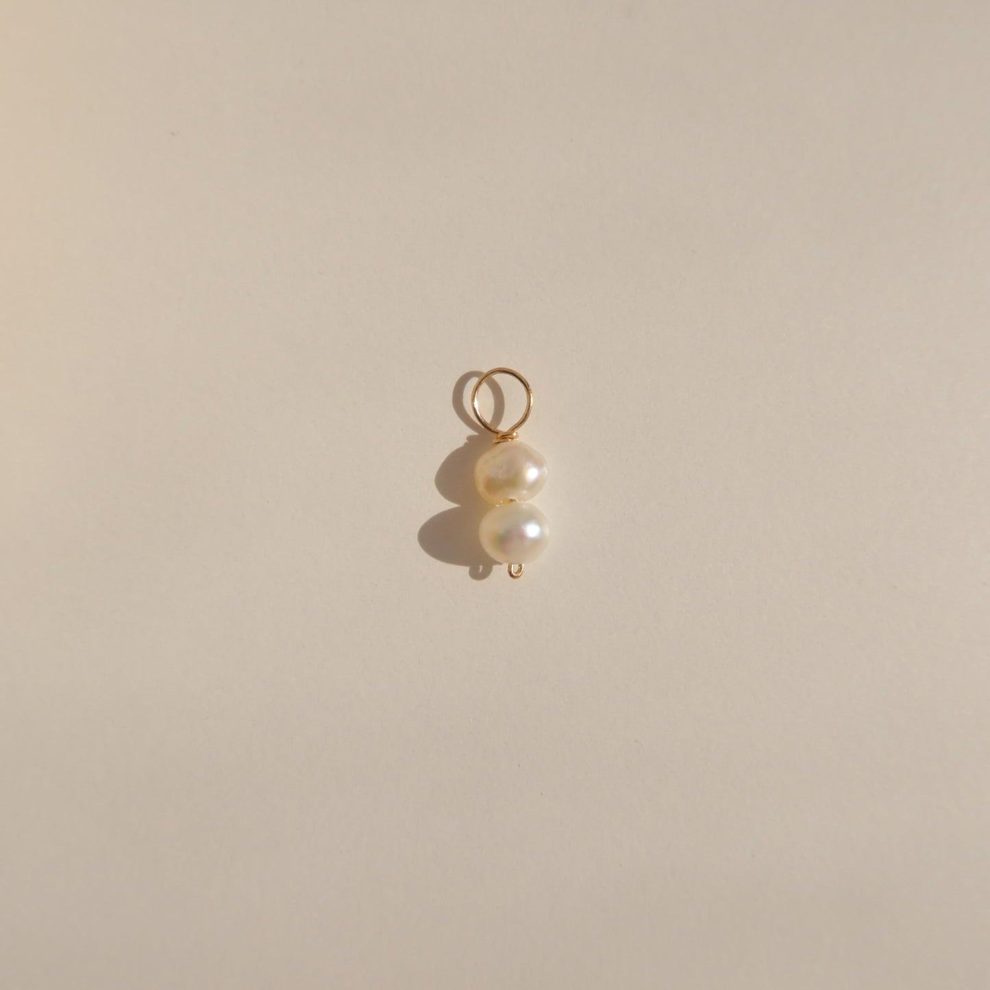 双巴洛克珍珠吊坠