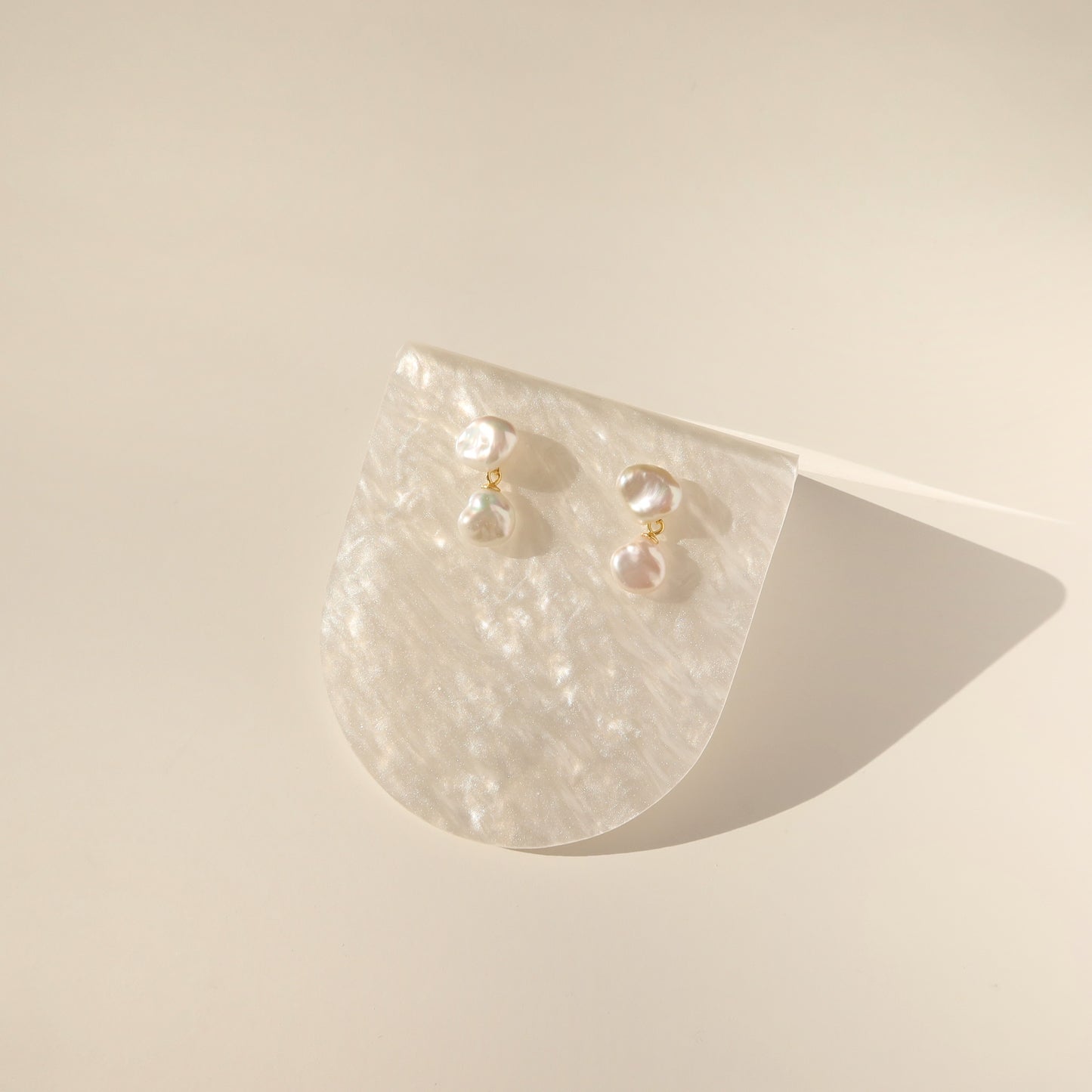 Luna Keshi Pearl Earrings