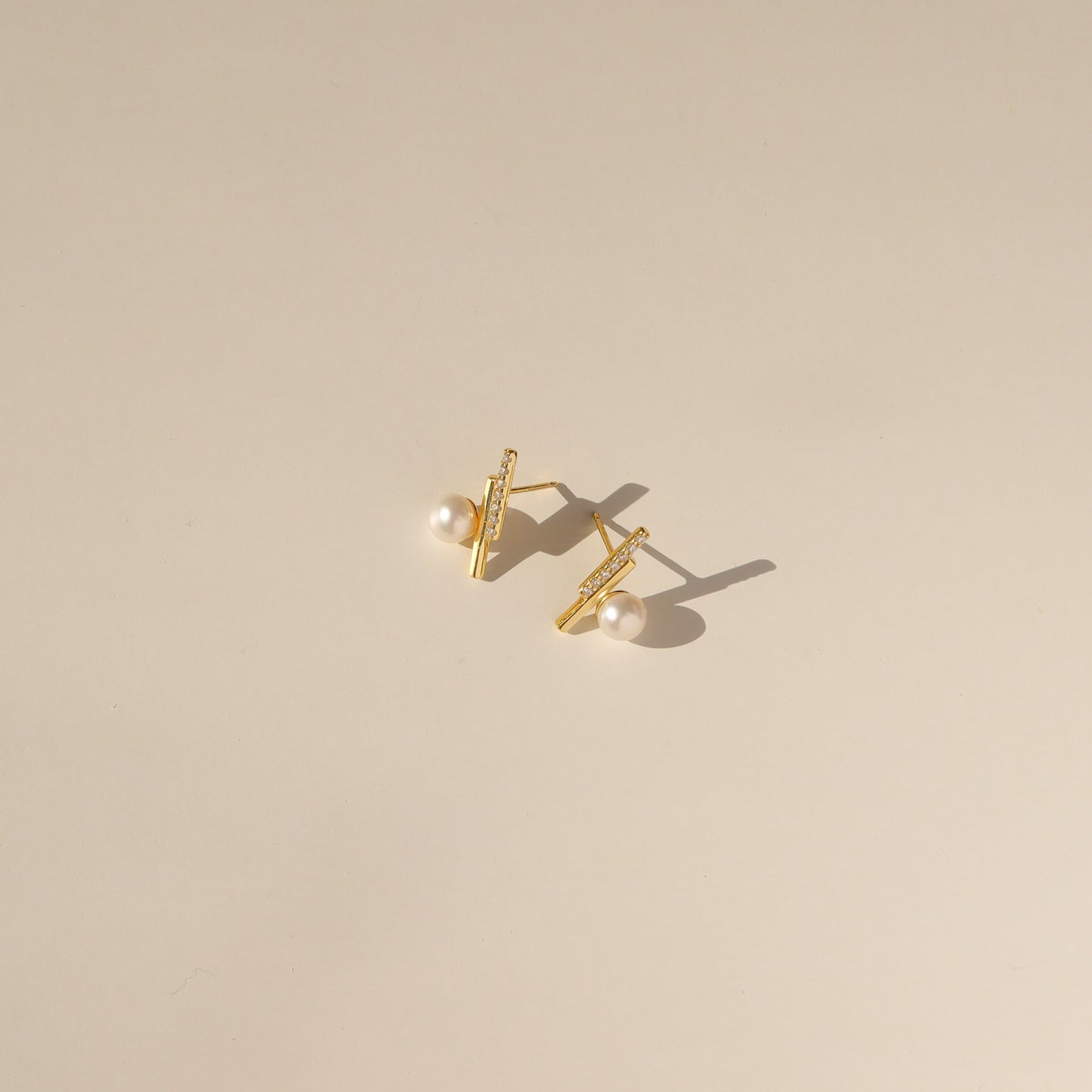 玛戈特耳环