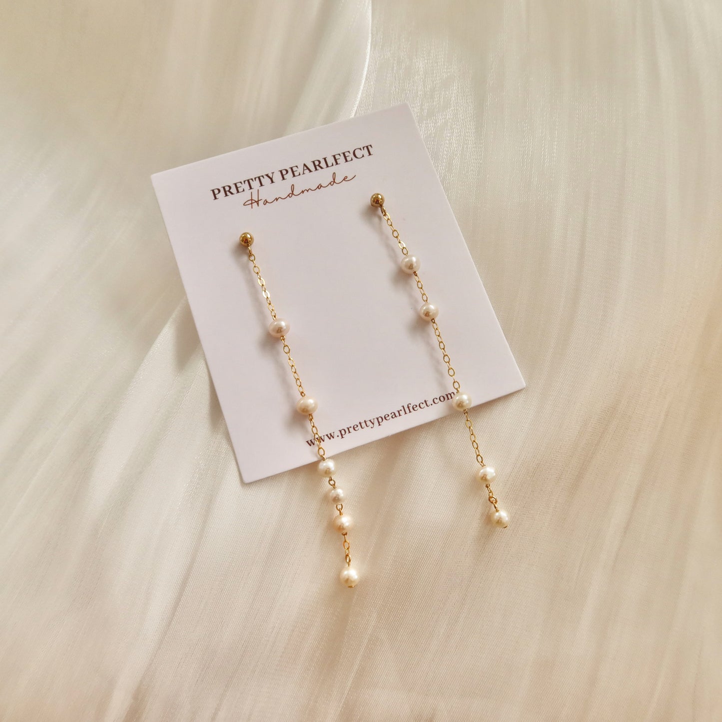 Gloria Pearl Earrings