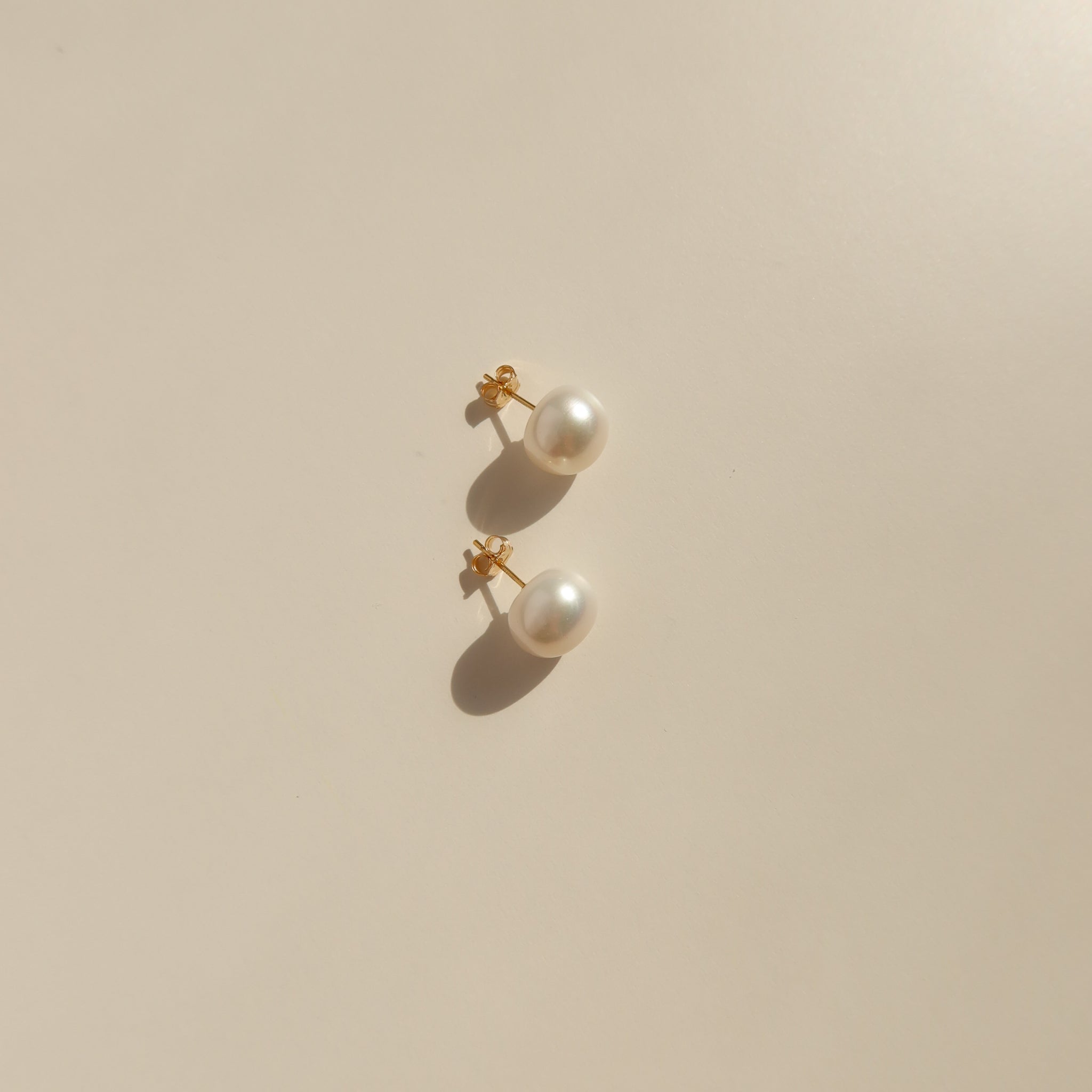 Petite Pearl Studs | 2mm