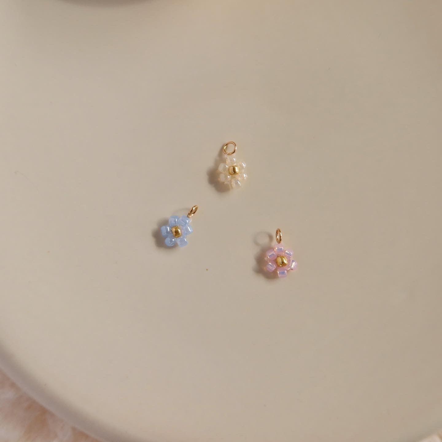 Daisy Pendants