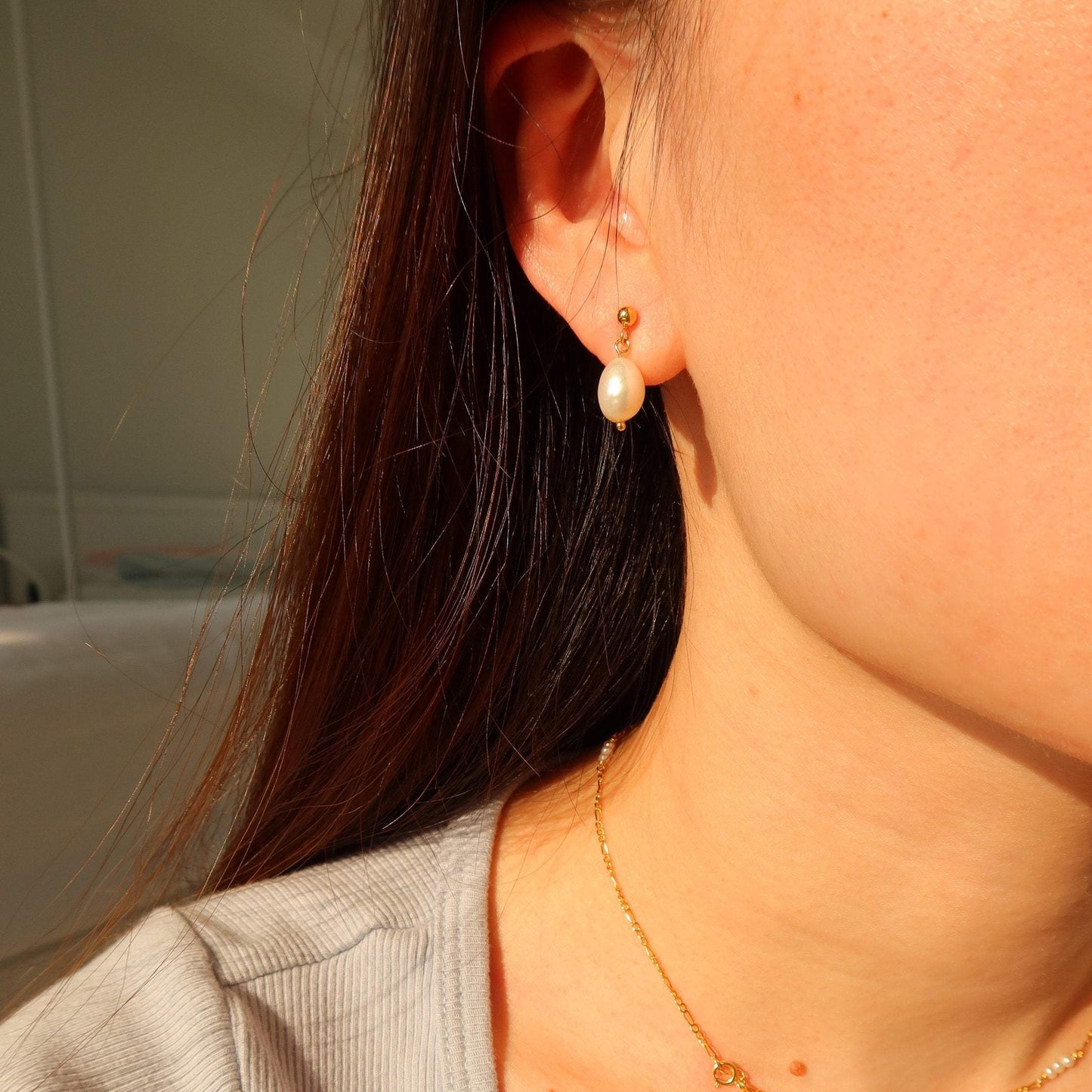 Lydie Pearl Drop Ear Studs