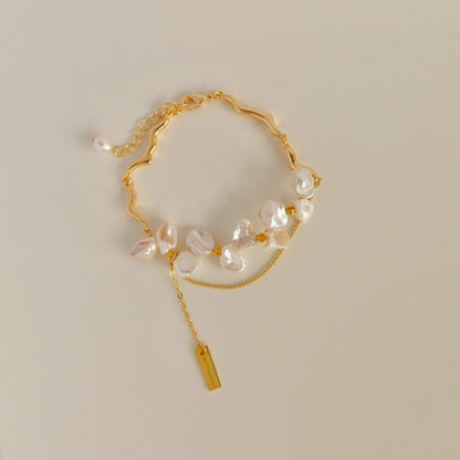 Dahlia Keshi Pearl Bracelet