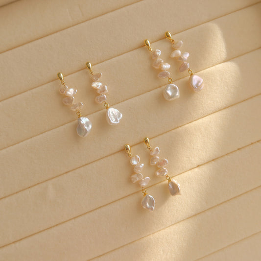 Flores Pearl Dangle Earrings