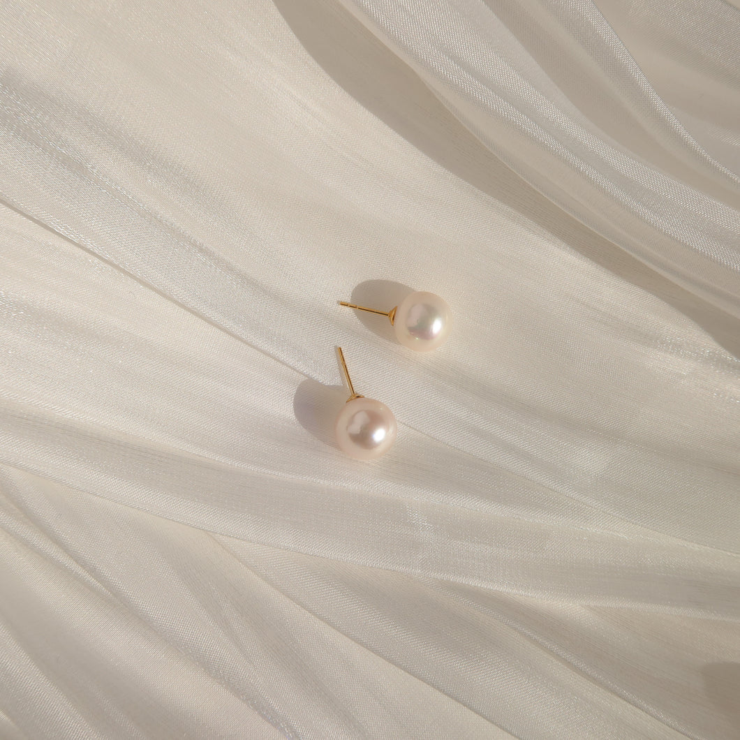 Ingrid Pearl Studs