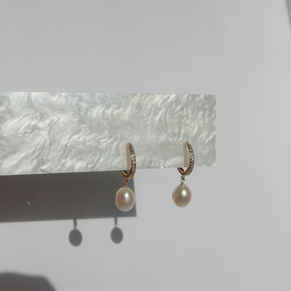 Mia Pearl Hoops
