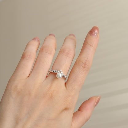 Tiara Chevron Ring