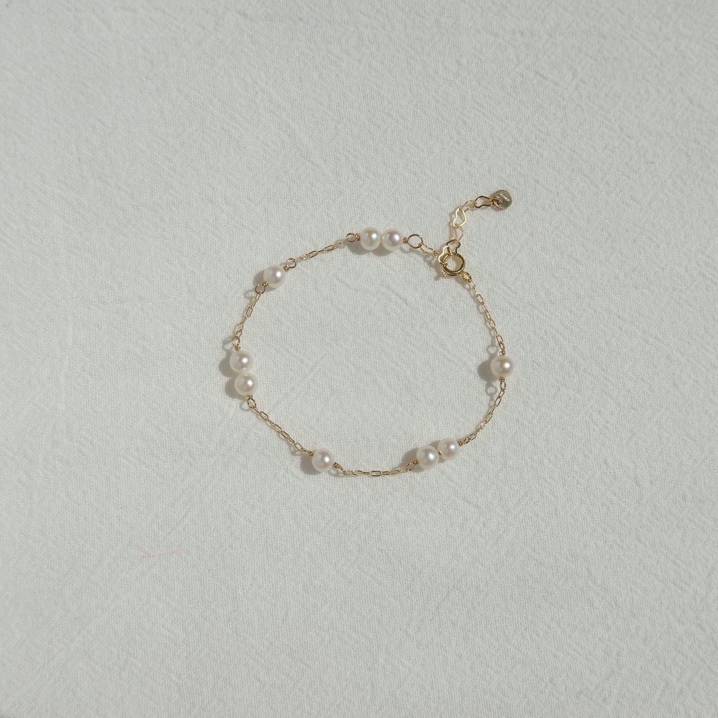 Étoilée Pearl Satellite Bracelet