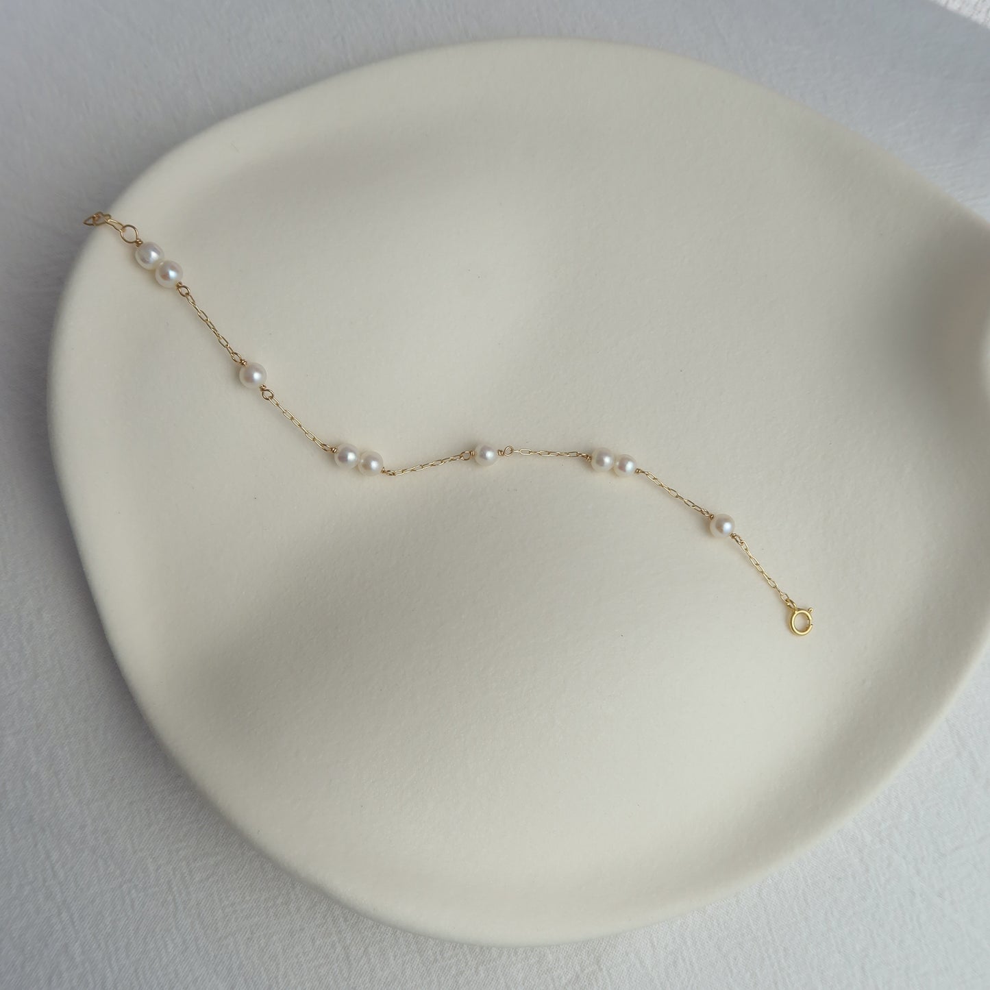 Étoilée Pearl Satellite Bracelet