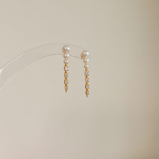 Cordelia Pearl Earrings