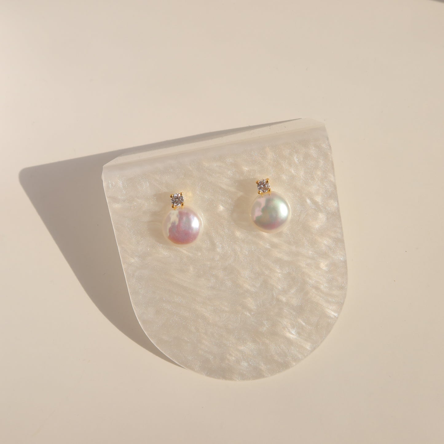 Eleanor Pearl Earrings