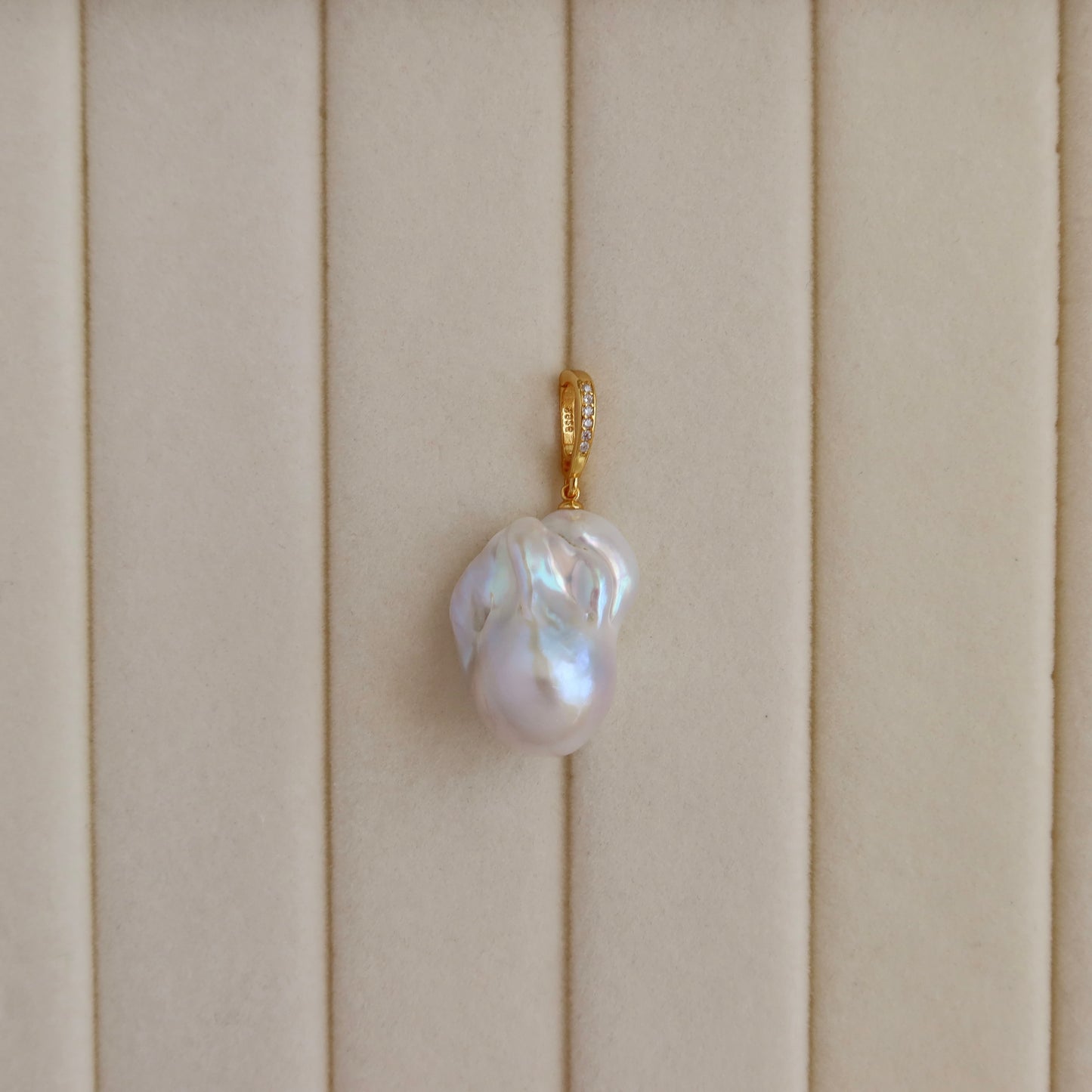 Baroque Pearl Pendant - 2