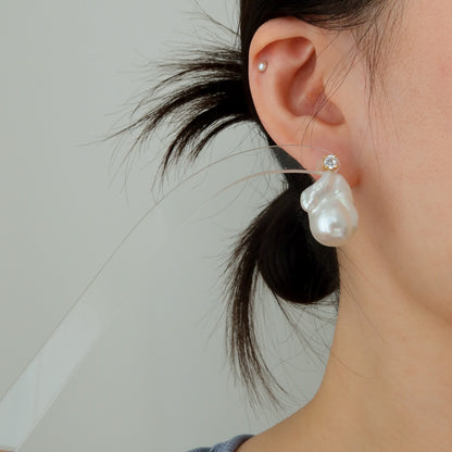 蛇形链上漂浮珍珠项链