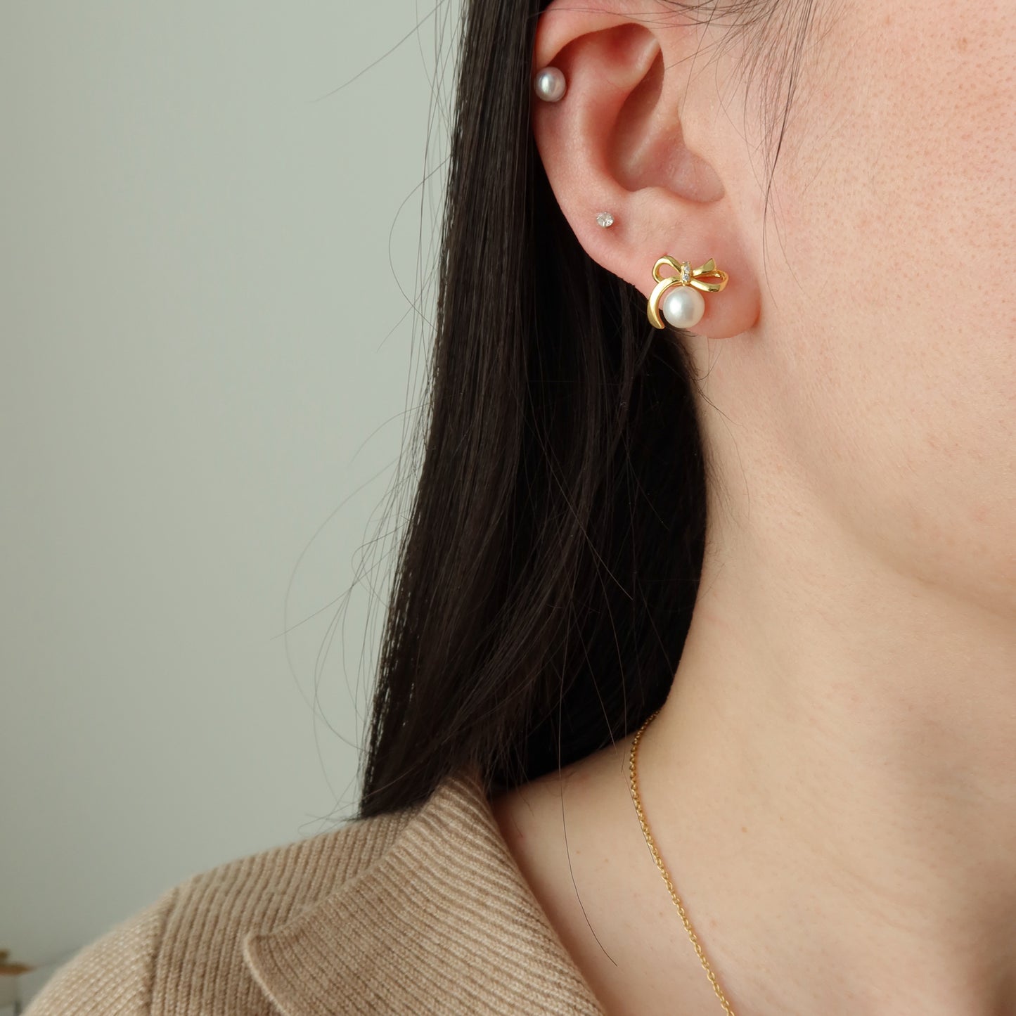 蛇形链上漂浮珍珠项链