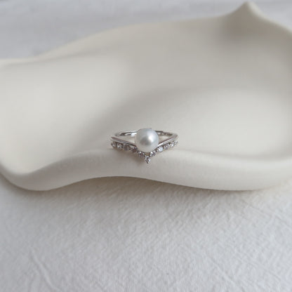 Tiara Chevron Ring