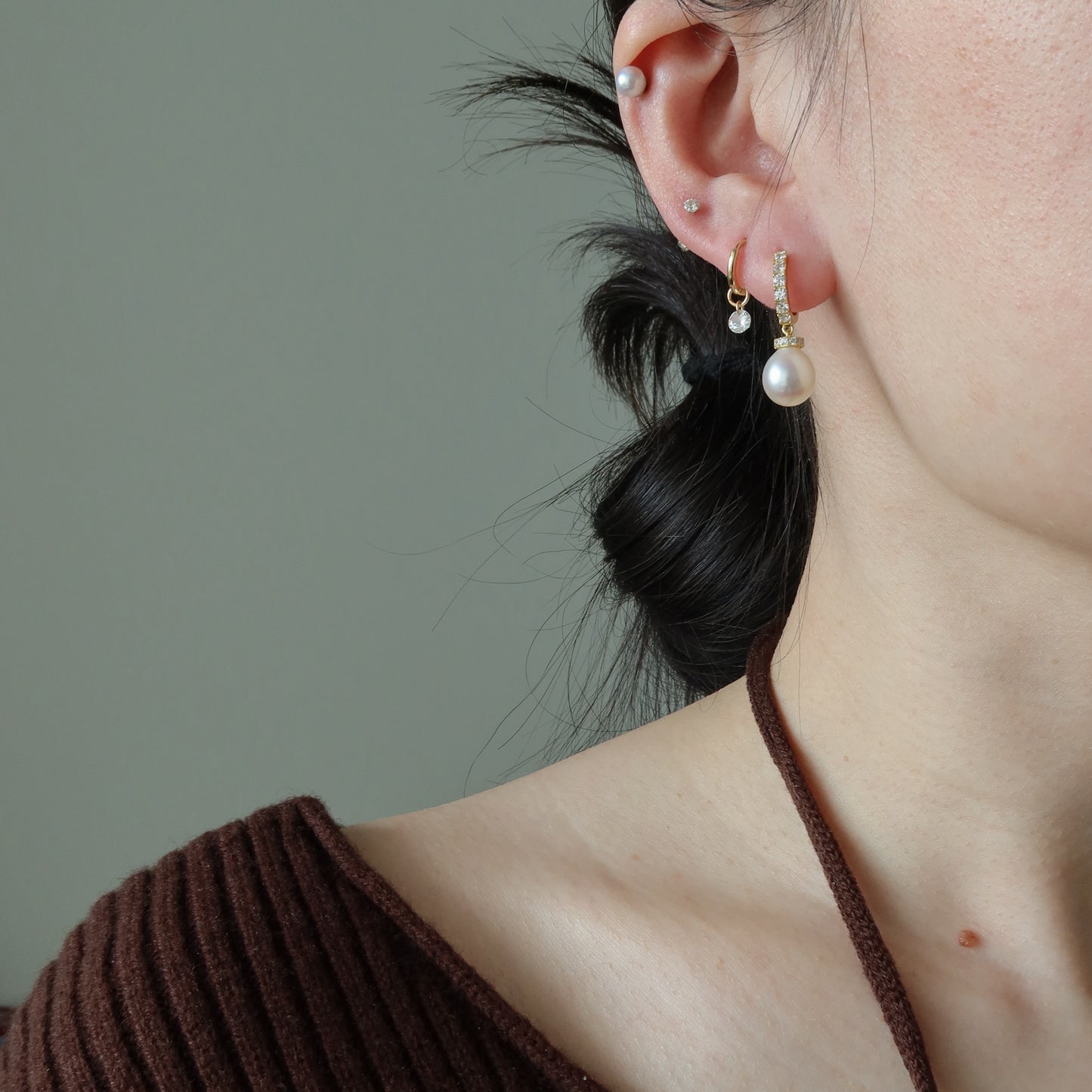 蛇形链上漂浮珍珠项链