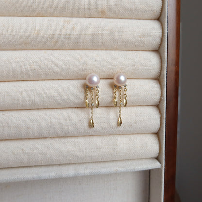 蛇形链上漂浮珍珠项链