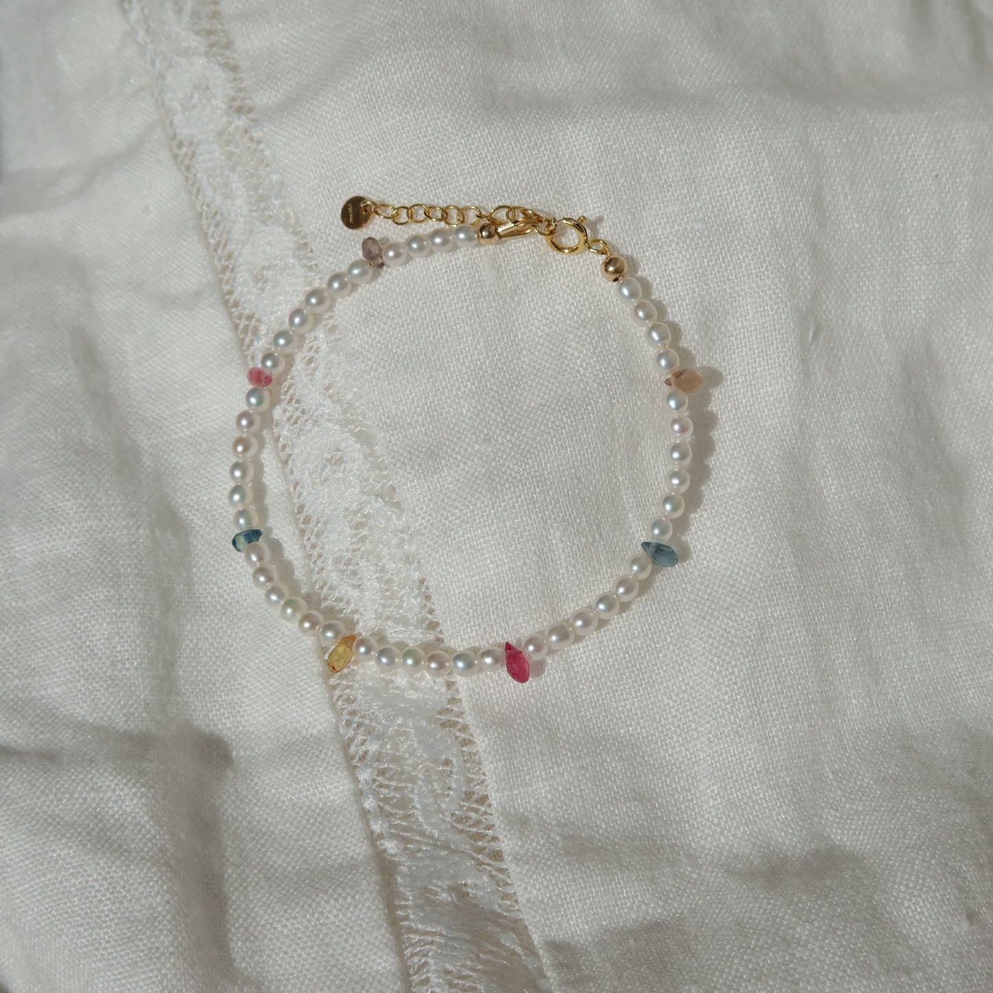 Confetti Sapphire Pearl Bracelet
