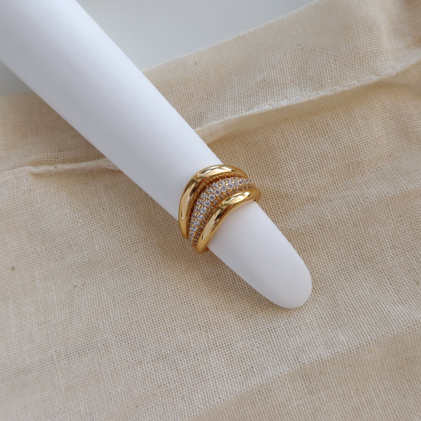 Flow Triple Rings
