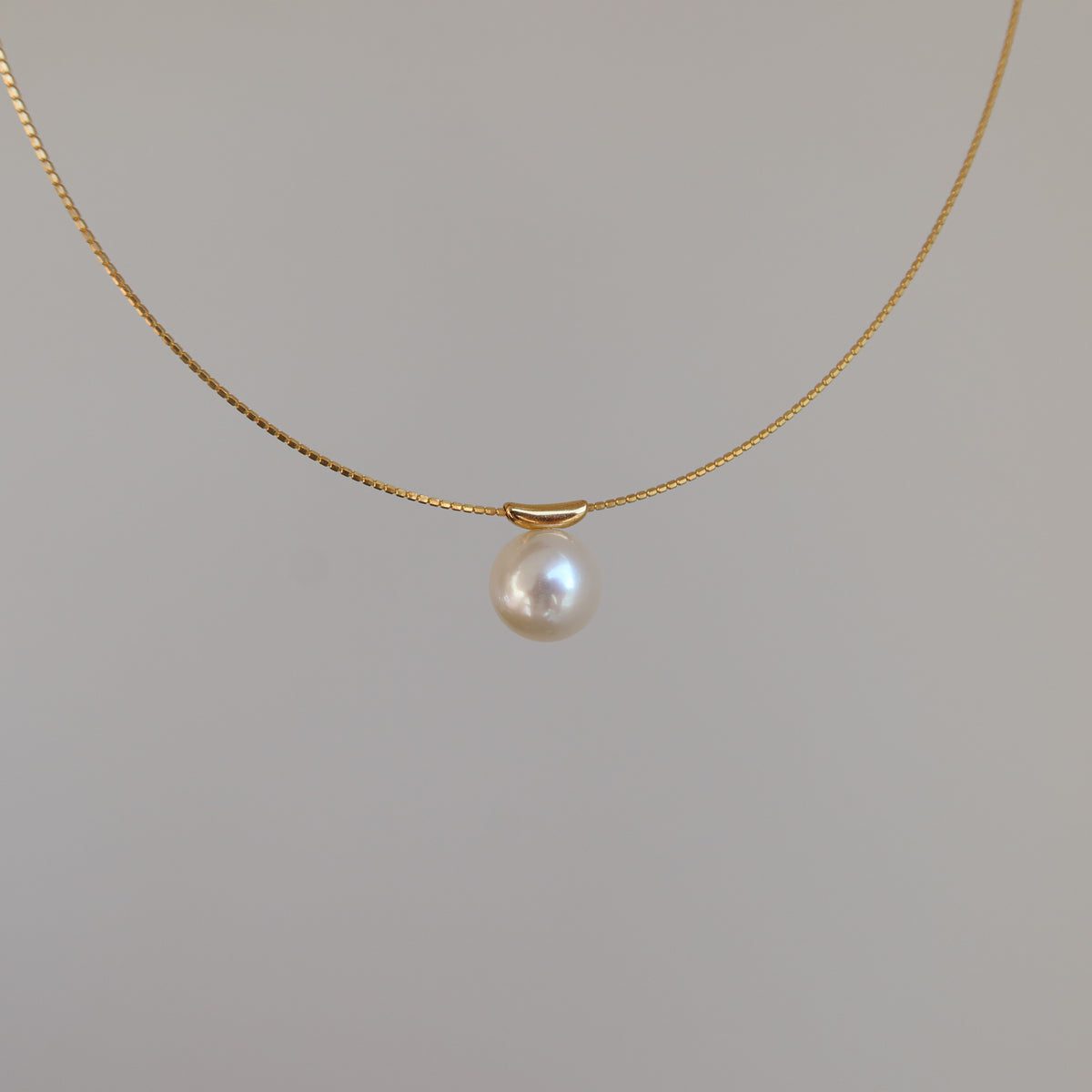 Luna Floating Pearl Collar