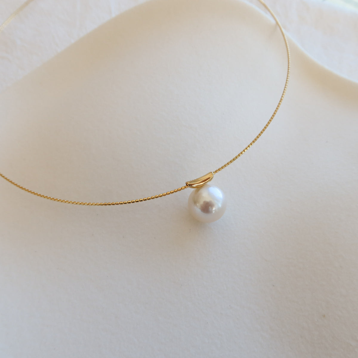 Luna Floating Pearl Collar