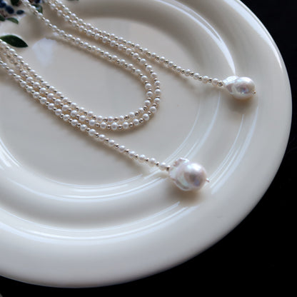 蛇形链上漂浮珍珠项链