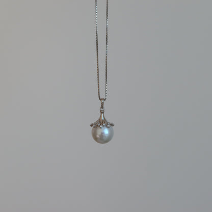 蛇形链上漂浮珍珠项链