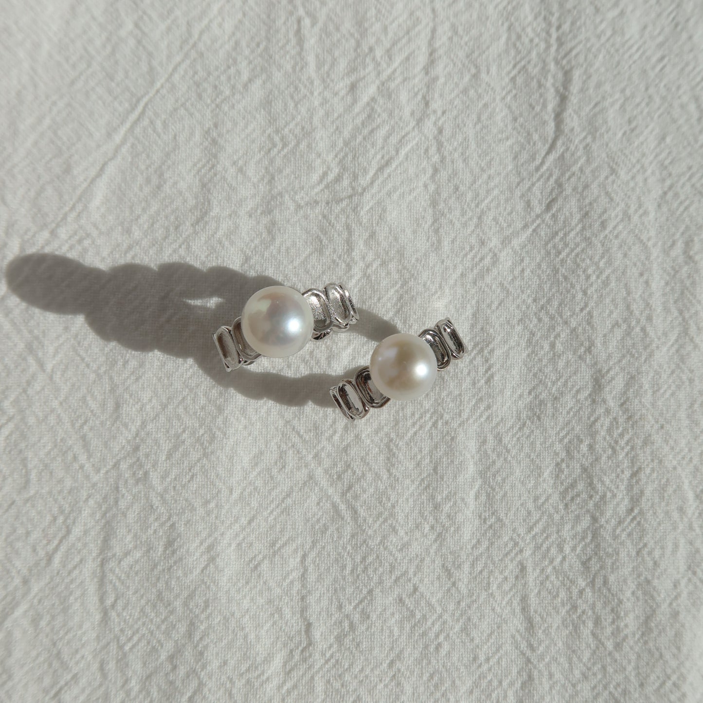 Statement Pearl Ring