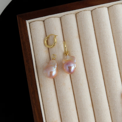 蛇形链上漂浮珍珠项链