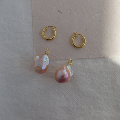 蛇形链上漂浮珍珠项链