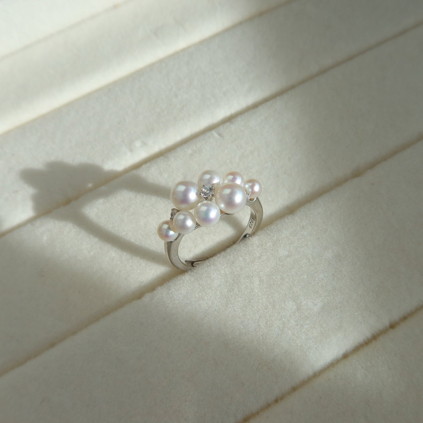 Ripple Pearl Ring