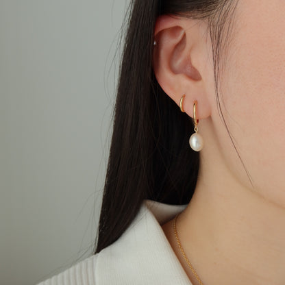 Sara Pearl Huggie Earrings