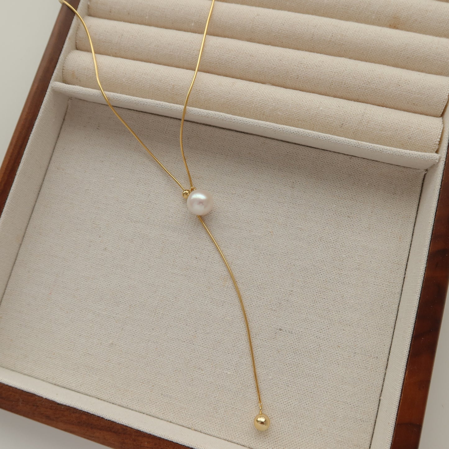 Leila Lariat Necklace