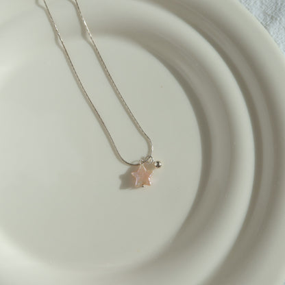 蛇形链上漂浮珍珠项链