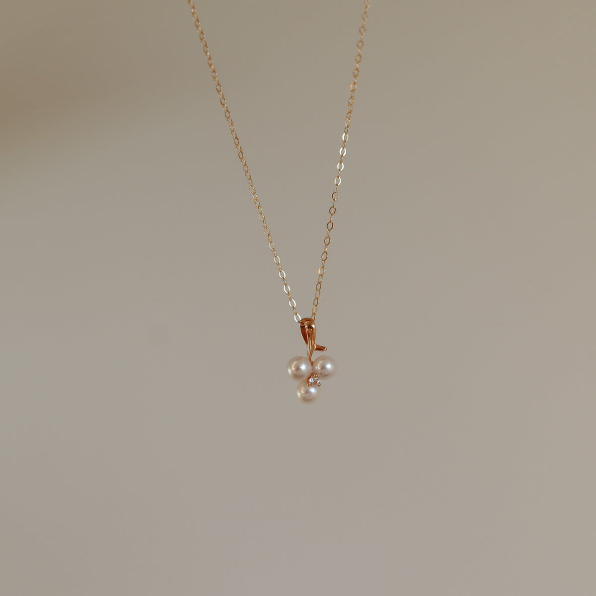 Triolet Pearl Pendant Necklace