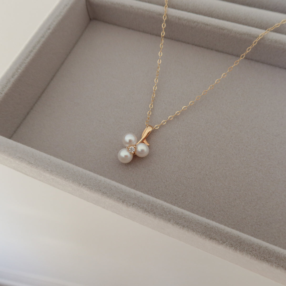 Triolet Pearl Pendant Necklace