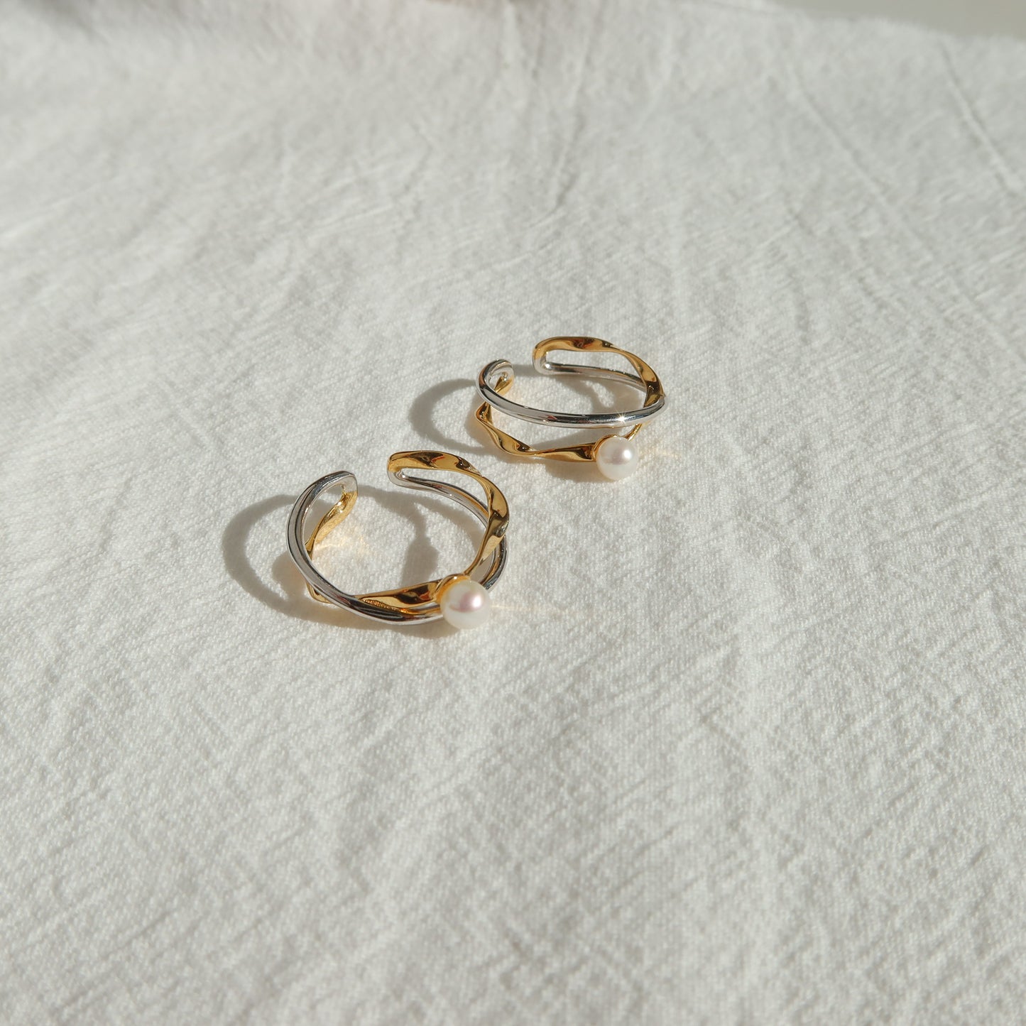 蛇形链上漂浮珍珠项链