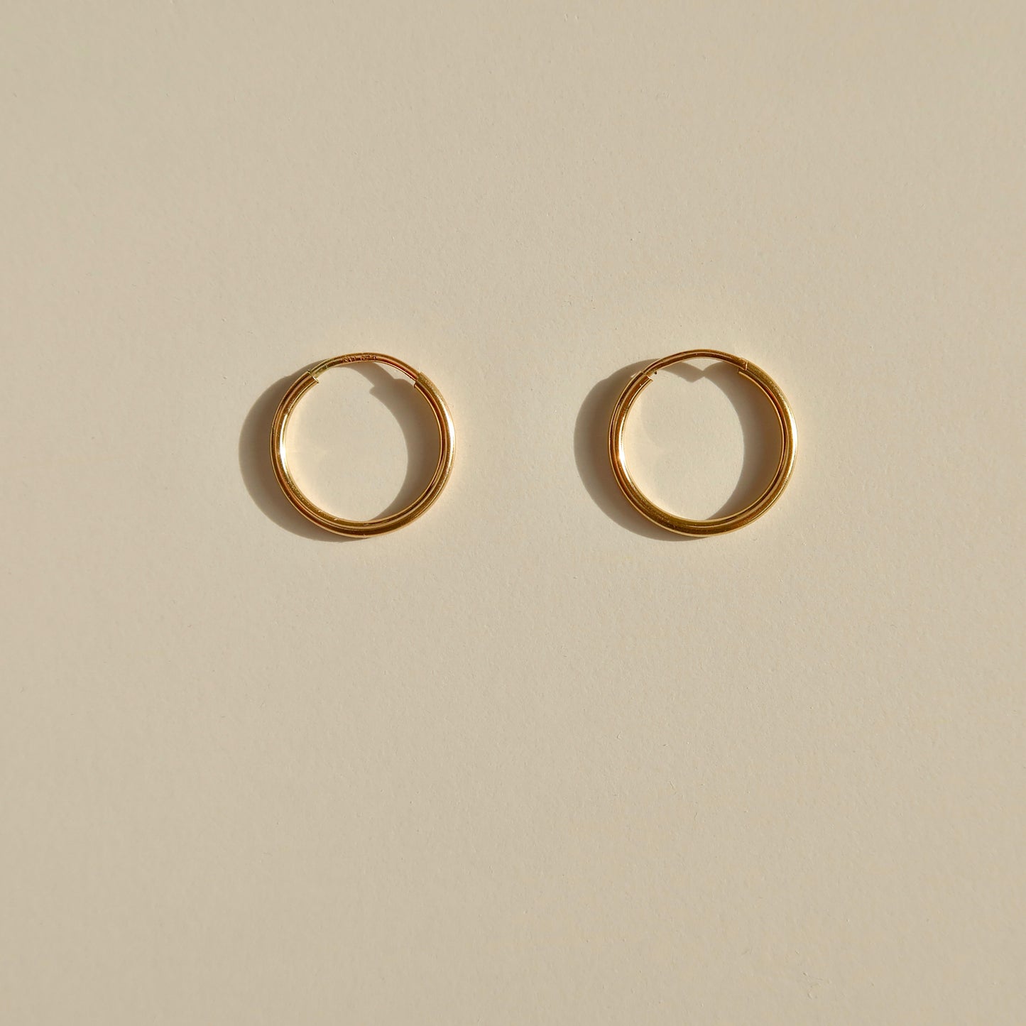 Medium Infinity Hoops 14mm (Single)