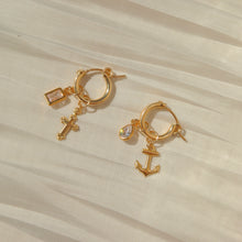 Load image into Gallery viewer, Small Latch Back Earrings 13mm (Single)
