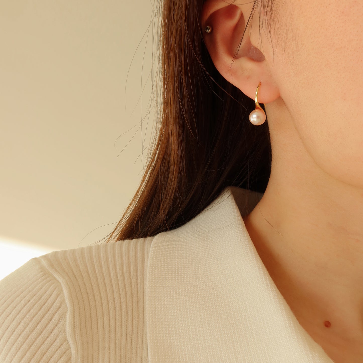 Alma Pearl  Earrings