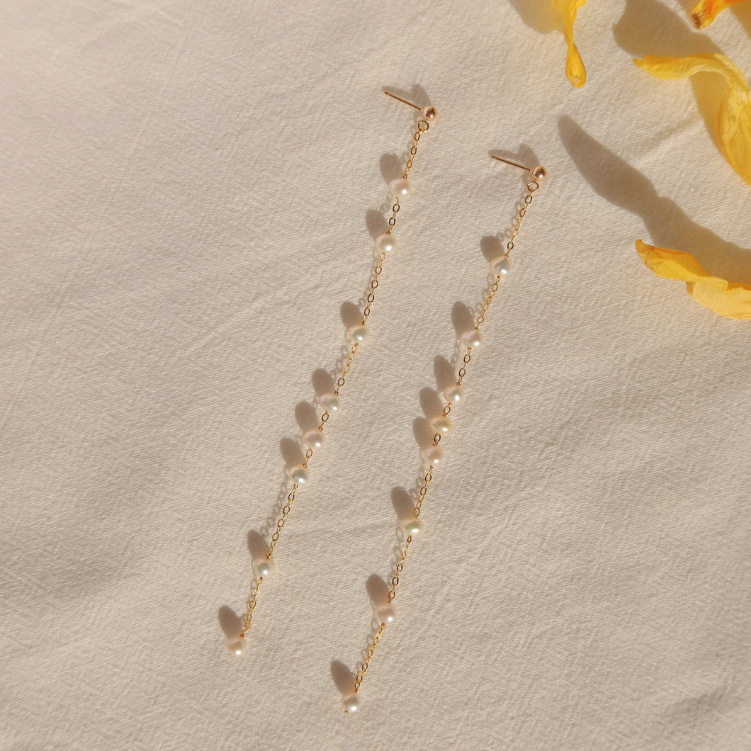 Gloria Pearl Earrings