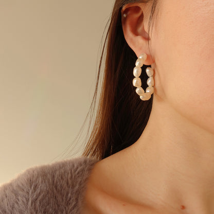 Blanche Baroque Pearl Hoops