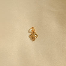 Load image into Gallery viewer, Maple Pendants
