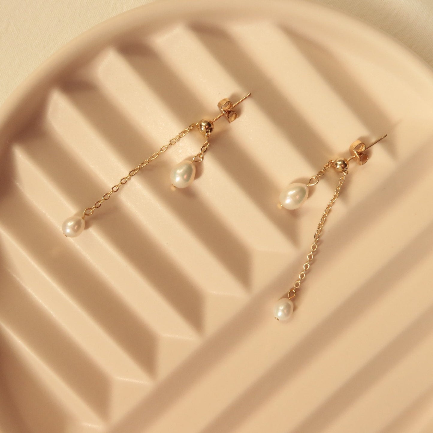 Rita Pearl Drop Earrings